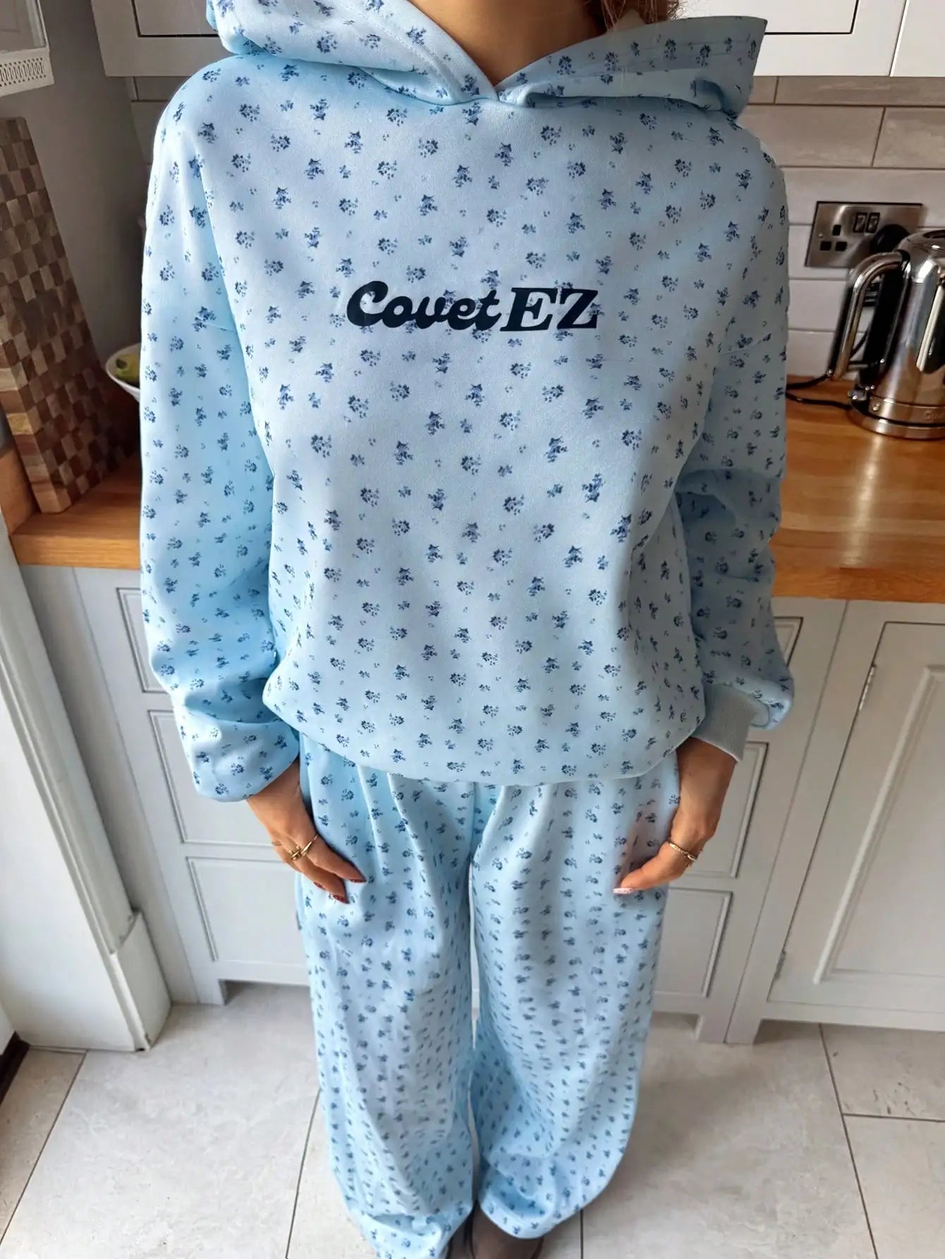 Women's Thermal Lined Hoodie & Sweatpants 2-Piece Set, Loose Fit, California Design, Grey