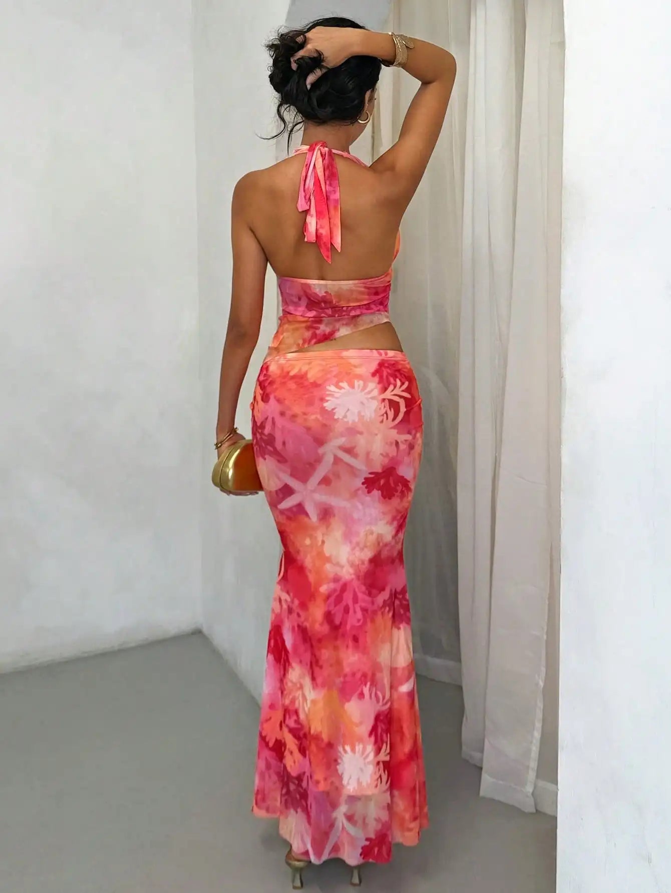 Floral Halter Neck Crop Top & Maxi Skirt Set, Beach Vacation Outfit with Cutout Back and Ruffle Hem